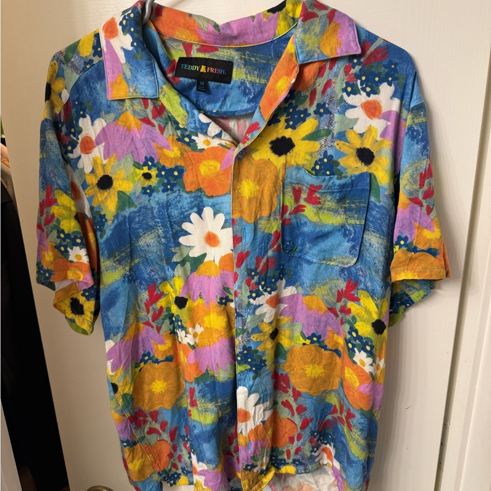 Teddy Fresh Men's Colorful Floral Button Down Shirt